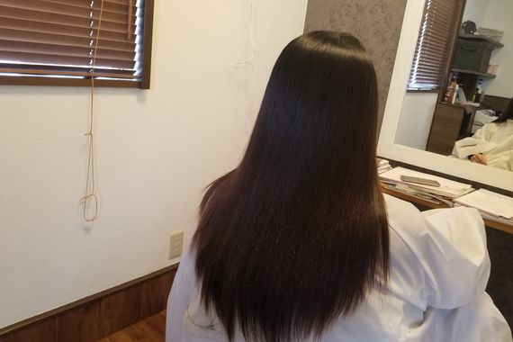 隠れ家的なサロン