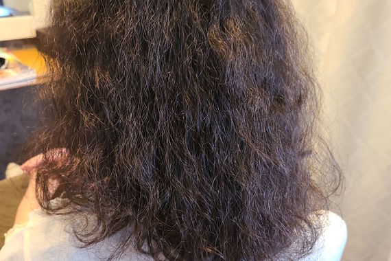 隠れ家的なサロン