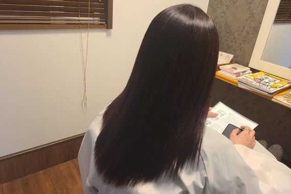 木目調のサロン