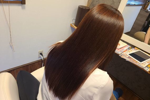 隠れ家的なサロン