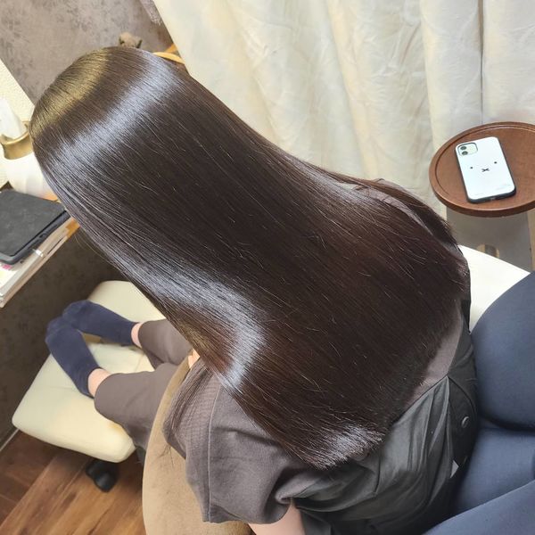 傷まない縮毛矯正の土台はノントリートメント